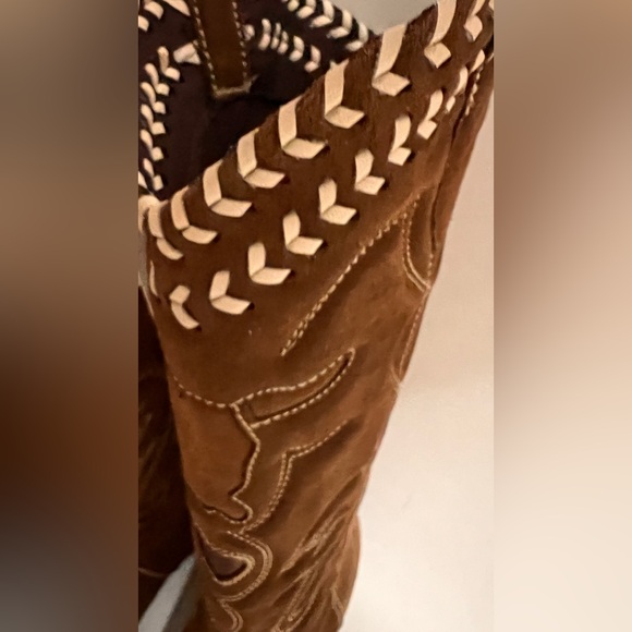 NWT Zara  suede  Embroidered Knee-High Boots - Picture 4 of 8